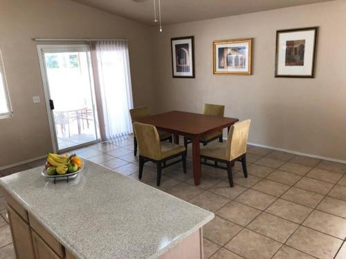 Serene Rio~home~3bed~2bath~spacious~quiet~safe