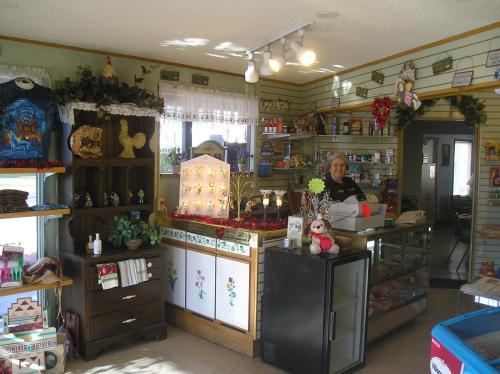 Las Vegas Camping Resort Cabin 6