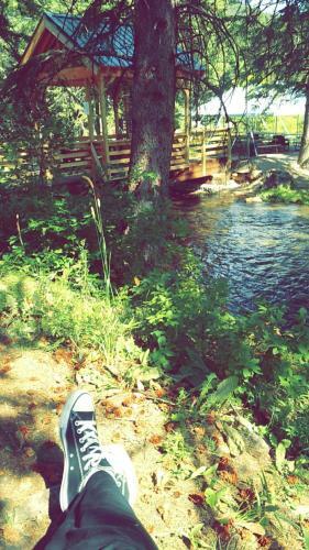 Lodge Brookside Cabin