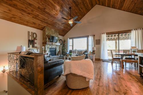Lazy Bear Lodge
