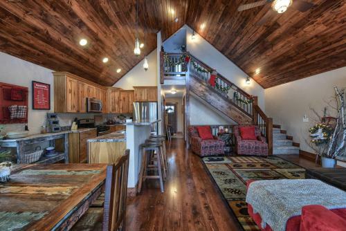 Gold Camp Lodge