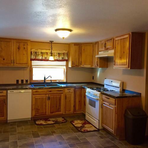 Hanna Creek Lodge