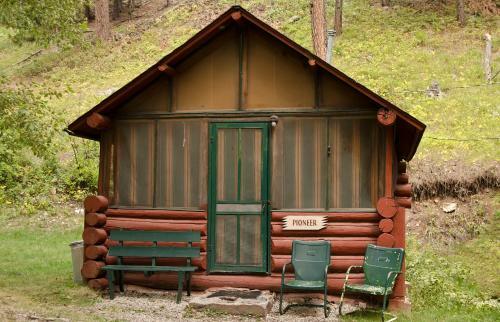 Pioneer Cabin