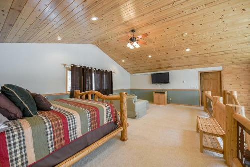 Twisted Pines Lodge