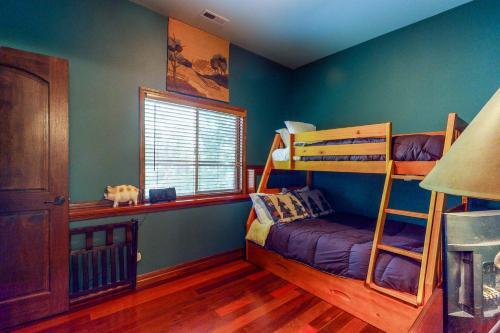 Spruce Bluff Lodge