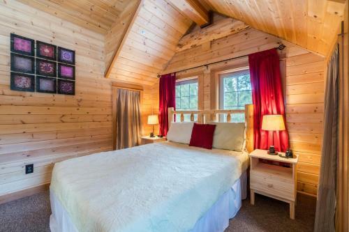 River Lodge Carriage House