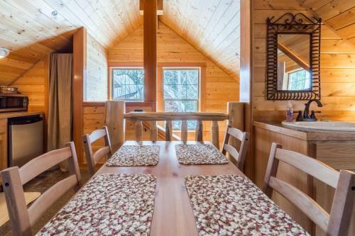 River Lodge Carriage House