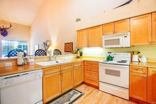 7th Heaven Townhouse
