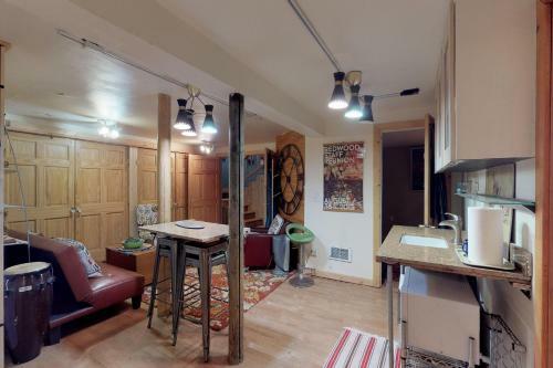 Camp Martin Lodge