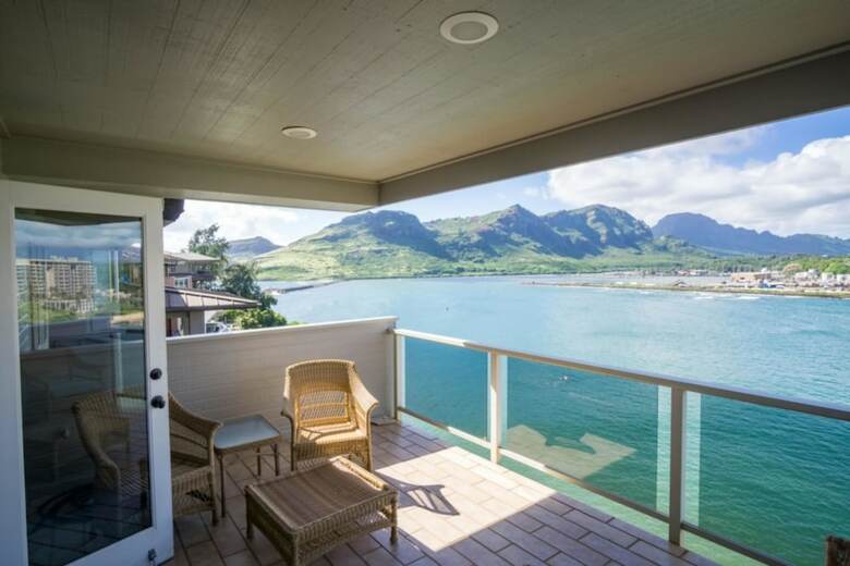 Hale Kipa | Perched On The Bluffs