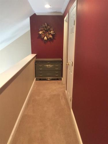 Charkarohen Dr. 8, Forest Ridge- Lincoln