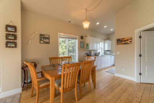 Family Tides House 3033