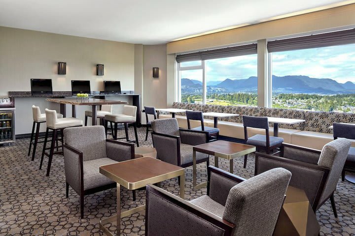 Sheraton Vancouver Guildford Hotel