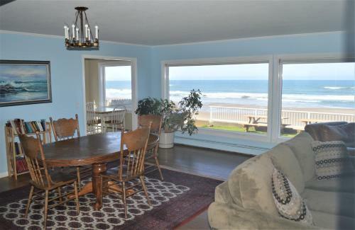 Captains Quarter's Beach House
