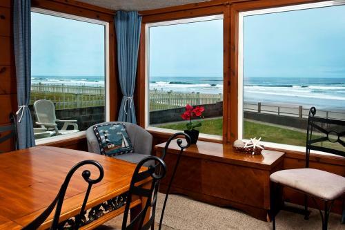 Sand Gate House 3215