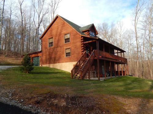 Big Pine Lodge In Hocking Hills