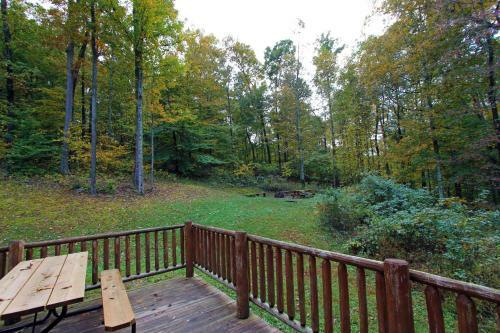 Big Pine Lodge In Hocking Hills