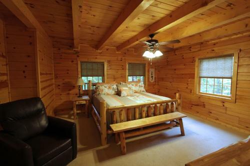 Big Pine Lodge In Hocking Hills
