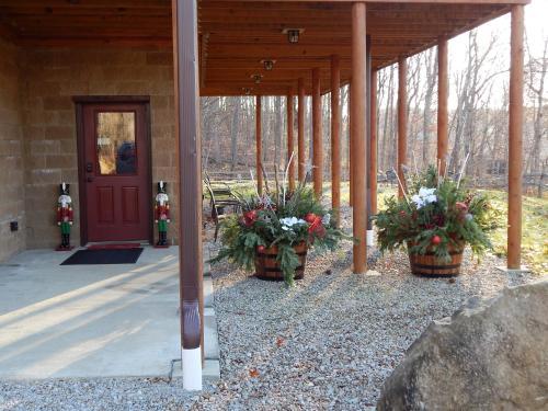 The Summit Lodge In Hocking Hills