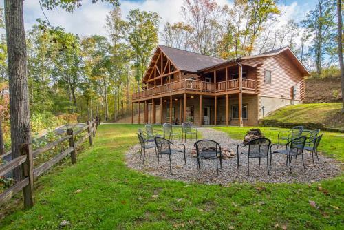The Summit Lodge In Hocking Hills
