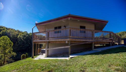 Heine Rd Cabin 15271-15315