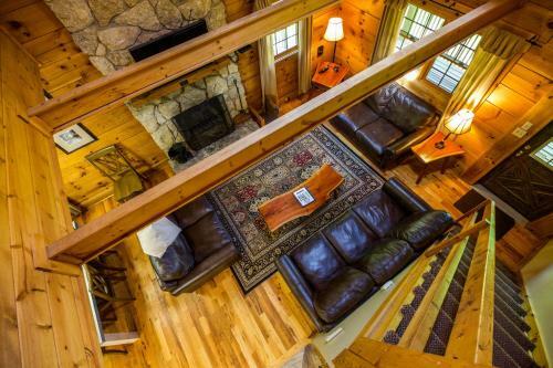 Dogwood - Hocking Hills Cabin