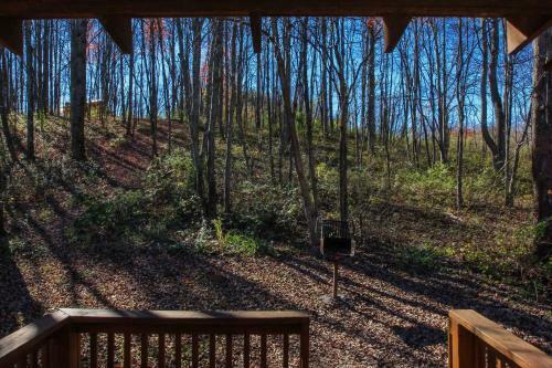 Dogwood - Hocking Hills Cabin