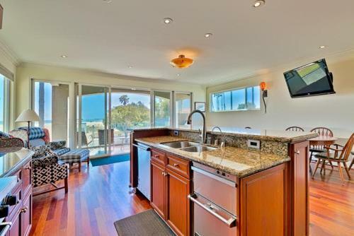 Lbc-5121 - Coastal Escape Five-bedroom Holiday Home