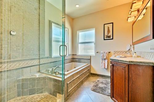 Lbc-5121 - Coastal Escape Five-bedroom Holiday Home