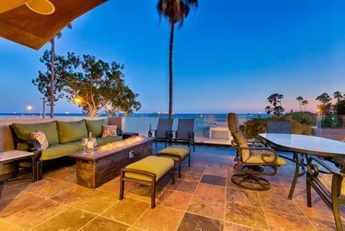 Lbc-5121 - Coastal Escape Five-bedroom Holiday Home