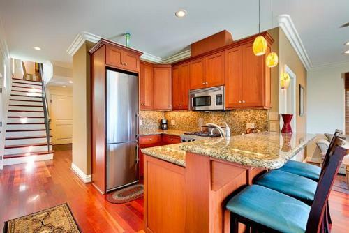 Lbc-5121 - Coastal Escape Five-bedroom Holiday Home