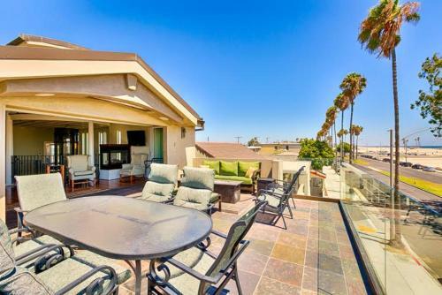 Lbc-5121 - Coastal Escape Five-bedroom Holiday Home