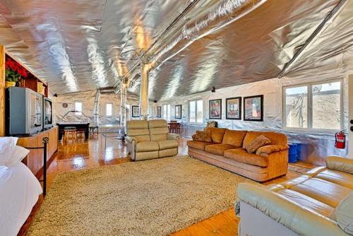 Lbc-5121 - Coastal Escape Five-bedroom Holiday Home