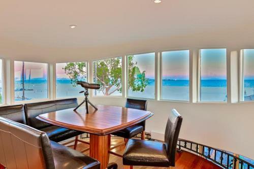 Lbc-5121 - Coastal Escape Five-bedroom Holiday Home