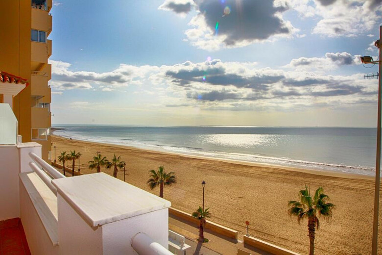 Hotel V�rtice Chipiona Mar