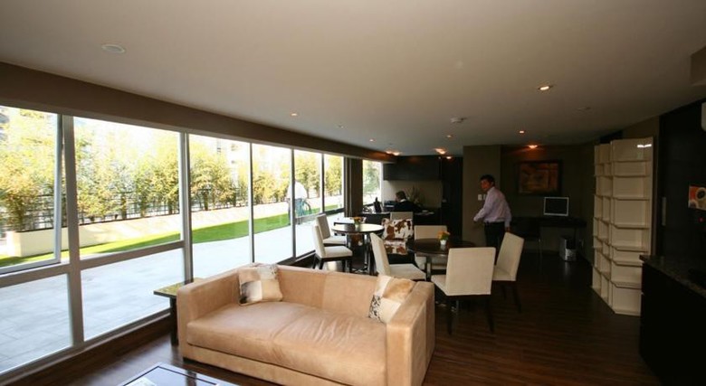 Hotel The Place Corporate Rentals