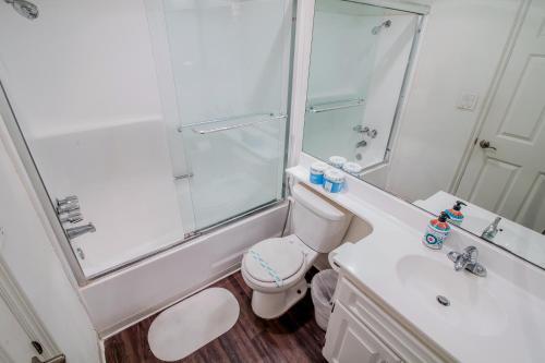 Westwood Apartment 309w