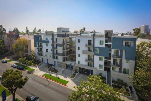 Westwood Apartment 309w