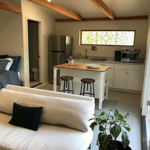 Hostal Serene Guesthouse