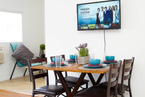 Wonderful 1 Bedroom Apartment On Hollywood Blvd