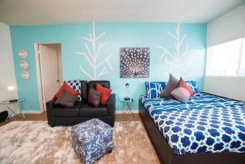 Wonderful 1 Bedroom Apartment On Hollywood Blvd