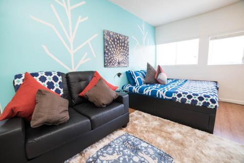Wonderful 1 Bedroom Apartment On Hollywood Blvd