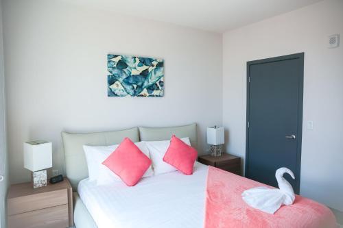 Upscale Apartment In Downtown La