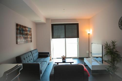 Upscale Apartment In Downtown La