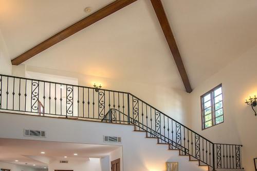 Private Spanish Villa In Central Hollywood With Pool
