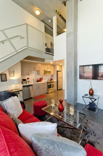 Urban Dtla Two Level Staples Center Loft