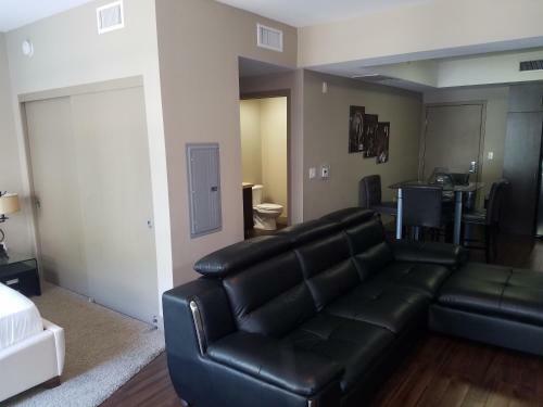 Apartamento Hollywood Condo