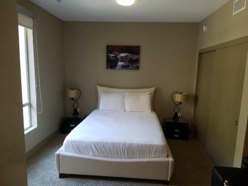 Apartamento Hollywood Condo