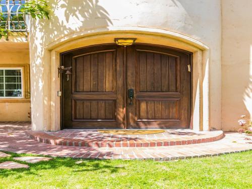 Maxwellton Home