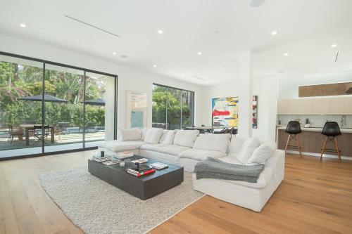 Los Angeles Modern Villa